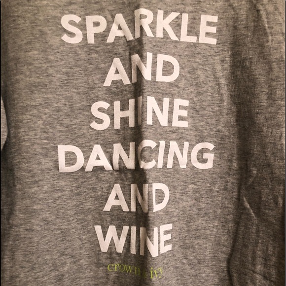 Crown & Ivy Longsleeve Crewneck T-shirt Sz Medium - Picture 5 of 7